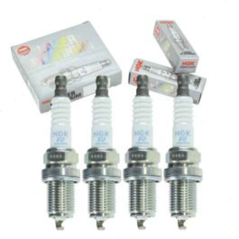 4 pc NGK Laser Platinum Spark Plugs for 1999-2001 Suzuki Esteem 1.6L 1.8L L4