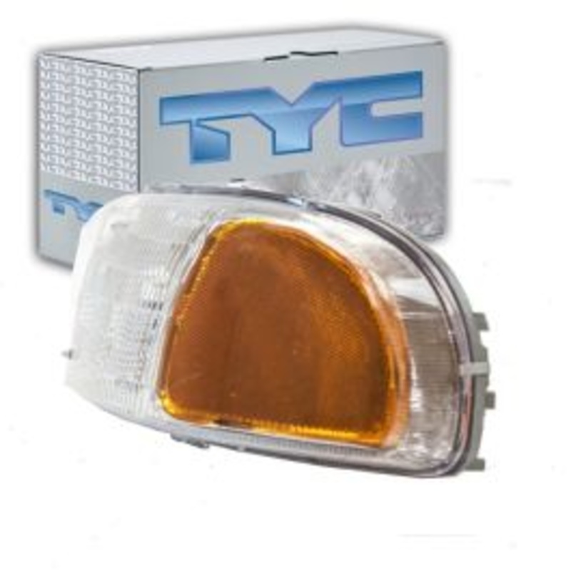 TYC Left Headlight Assembly for 2001-2006 GMC Sierra 1500 HD